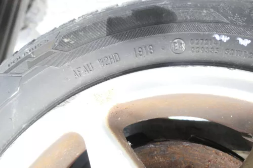 Polo 9N Ibiza Fox Alufelgen Reifen 165/70 R14 - 2x5-6mm 2x5mm KBA 42692 Winter (160256)