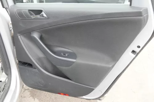 VW Passat 3C Variant Türverkleidung Verkleidung Tür hinten rechts schwarz (160266)