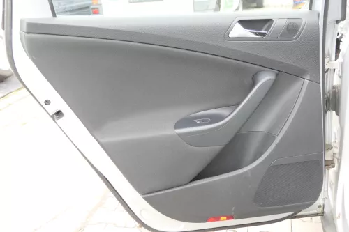 VW Passat 3C Variant Türverkleidung Verkleidung Tür hinten links schwarz