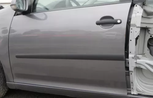 VW Golf 5 V 1K Tür vorne links Fahrertür 4/5-Türer grau LA7T un nur TÜRBLATT 