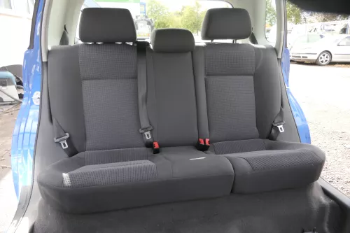 VW Polo 9N 9N3 Sitz Rückbank Sitzfläche Sitze 3 Punkt Gurt hinten mit Kopfstütze (160529)