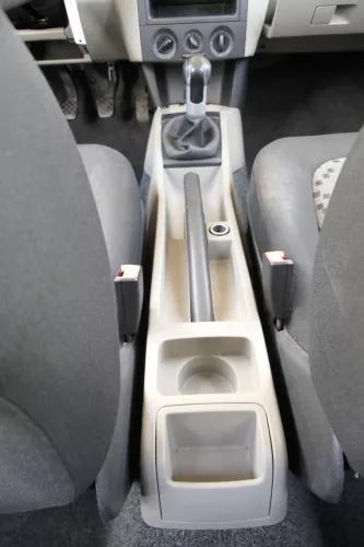 Skoda Fabia 6Y Mittelkonsole Mitteltunnel um Schaltung 6Y0863242  QZY grau (160670)