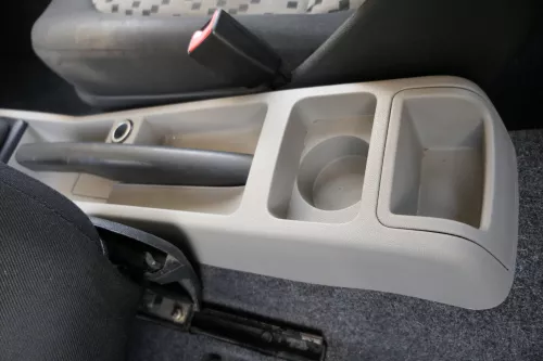 Skoda Fabia 6Y Mittelkonsole Mitteltunnel um Schaltung 6Y0863242  QZY grau (160670)