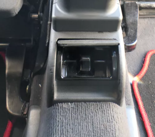 Audi A3 8L Aschenbecher Zigarettenanzünder hinten (bis ca.2000) (160742)