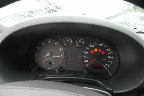 Audi A3 8L Tacho Tachometer Kombiinstrument 129.000km 8L0919860E Benziner 1,6 (160745)