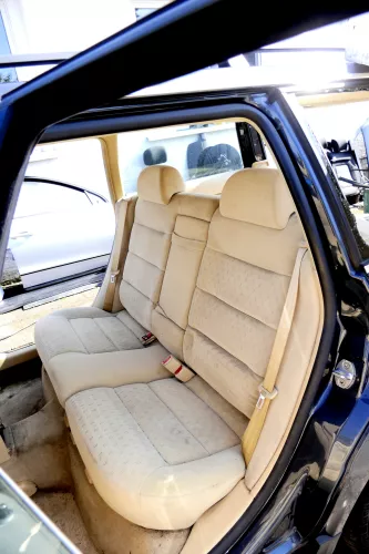 VW Passat 3B 3BG Kombi Variant Sitz Rückbank Rücksitzbank ohneKopfstützen beige (160812)