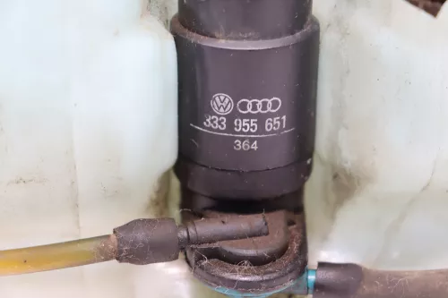 VW T4 Wischwasserbehälter Behälter Wischwasser 701955453 (160902)