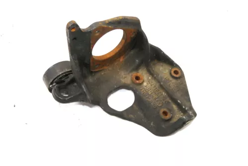 VW T4 Einspritzpumpe Halter Konsole 2,5 TDI ACV 074130147C (160985)