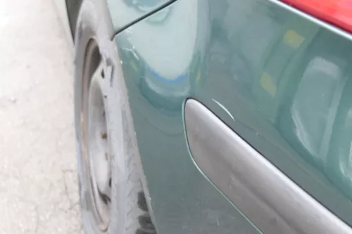 VW Golf 4 Limousine Stoßstange hinten Heckstoßstange Stoßfänger grün LC6M bright (161061)