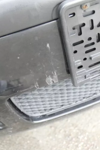 VW Polo 6N2 Stoßstange vorne Frontstoßstange Stoßfänger schwarz LC9Z +Grill d (161239)