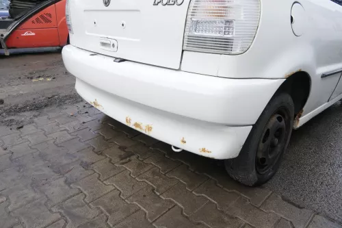 Polo 6N Stoßstange hinten NUR Oberteil der 2-geteilte Heckstoßstange weiß LB9A (161255)