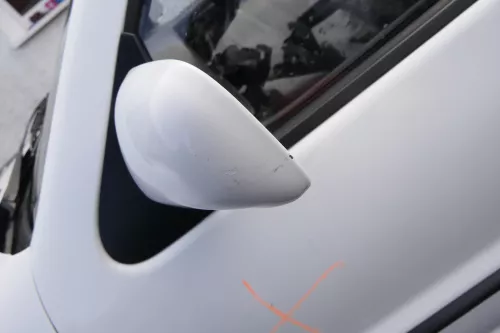 VW Polo 6N manueller manuell Spiegel Außenspiegel links mit Glas weiß LB9A (161258)