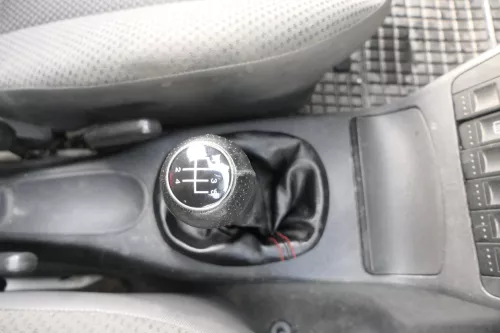 VW Lupo Polo 6N2 Schaltknauf Schaltsack Schaltknüppel schwarz rote Nähte (161338)