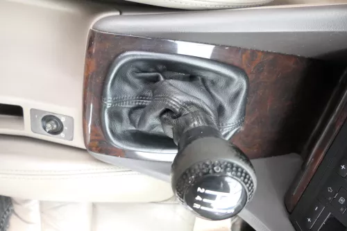 Audi A6 4B Schaltknauf Schaltsack Schaltknüppel original 6-Gang Leder schwarz (161393)