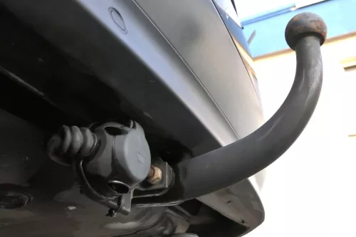 Audi A6 4B feste starr starre Anhängerkupplung Anhängekupplung Kabelbaum Westfal (161557)