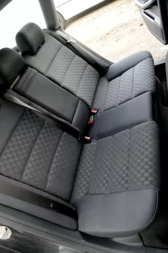 Audi A6 4B Avant Kombi Rückbank Rücksitzbank Sitz Rücksitz 3 Punkt ohneKopfstütz (161564)