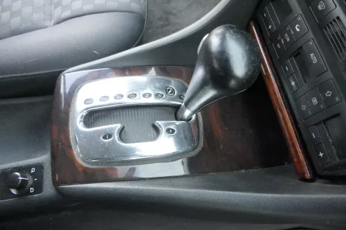 A6 4B C5 Verkleidung Klappe Abdeckung Dekor Holz Optik Nußbaum Wurzel 2UQ 5MZ (161573)