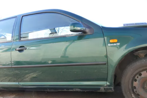 VW Golf 4 Tür vorne rechts Beifahrertür 2/3-Türer grün LC6M brightgreen ohnAnbau