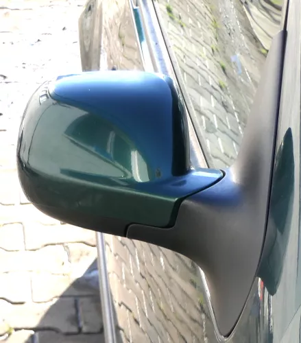 VW Golf 4 Bora manueller Spiegel vorne rechts Außenspiegel grün LC6M brightgreen (161862)