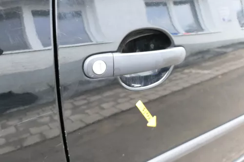 VW Lupo Seat Arosa Tür vorne rechts Beifahrertür schwarz L041 (mechanischerFenst (162082)