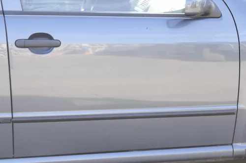 Skod Fabia 6Y Kombi Limousine Tür vorne rechts Beifahrertür grau LF7V ohne Anbau (162157)