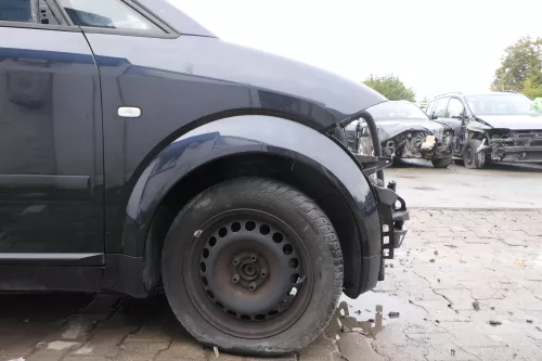 Audi A2 8Z Kotflügel vorne rechts blau LZ5Q kobaltblau c