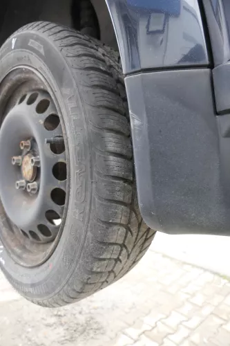 4x Audi A2 Reifen Felgen 175/60 R15 81H M+S Winterreifen Reifen 8Z0601027 5-7mm (162220)