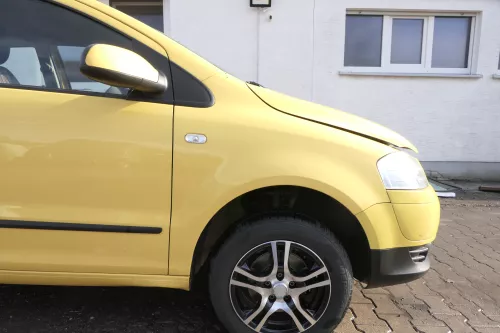 VW Fox 5Z Kotflügel vorne rechts gelb LY1C