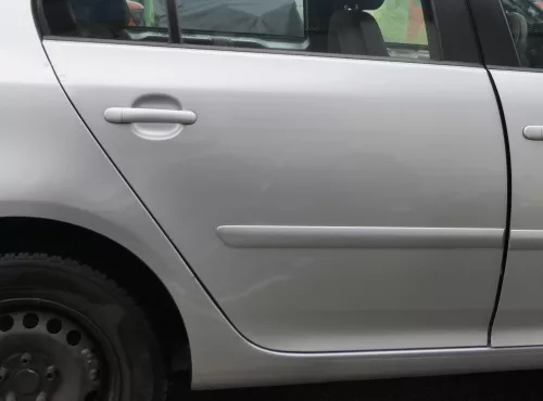 VW Golf 5 V 1K Tür nur Türblatt hinten rechts 4/5-Türer grau silber LA7W reflexs