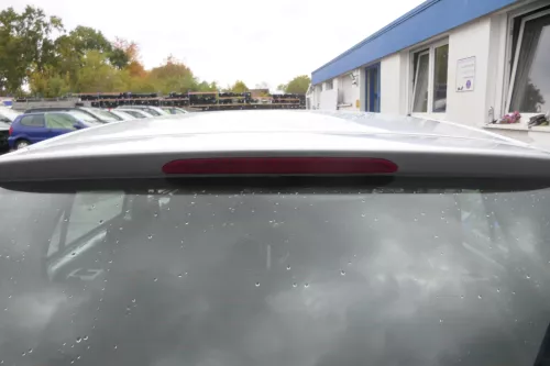 VW Golf 5 V Heckklappe hinten Kofferraumklappe mit Scheibe silber grau LA7W Sil (162377)