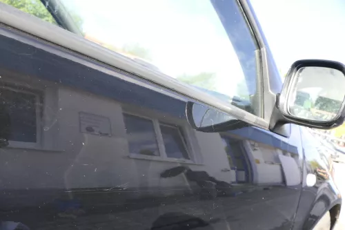 VW Golf 4 Tür vorne rechts Beifahrertür 2/3-Türer schwarz L041 ohne (162424)