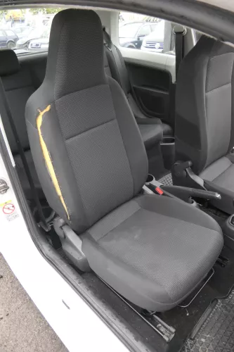 VW Up Mii Citigo Sitz Beifahrersitz vorne rechts schwarz dunkelgrau Airbag-offen (162478)
