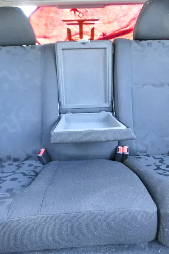 Golf 4 Limousine Sitz Rückbank Rücksitzbank Sitzfläche Kopfstützen schwarz klapp (162603)