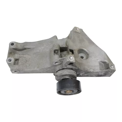 VW Golf 5 Halter Konsole Lichtmaschine Träger 036260883 B 1,4 BCA 55kw 75PS (162676)