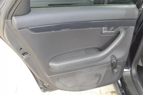 4x Audi A4 8E B6 Türverkleidung Verkleidung Tür vorne + hinten schwarz links (162705)