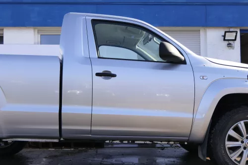 VW Amarok 2H Tür vorne rechts Beifahrertür silber LA7W - ohne Anbauteile