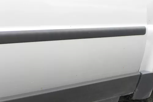 VW Passat 3B 3BG Kombi + Limo Tür vorne rechts Beifahrertür grau silber LA7W (162988)