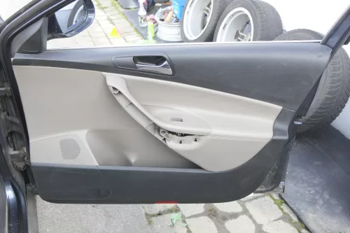 VW Passat 3C Variant 4x Türverkleidung Verkleidung Tür Leder latte macchiato sch