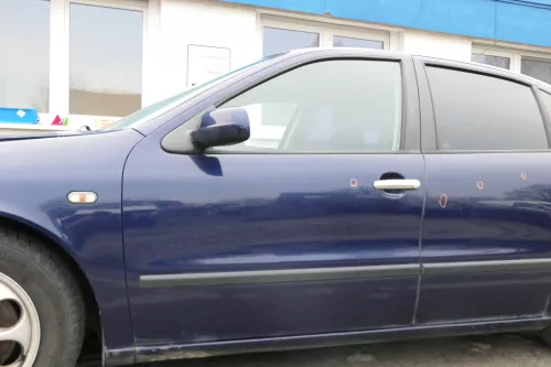 Seat Leon Toledo 1M Tür vorne links Fahrertür blau LB5N -ohne Anbauteile