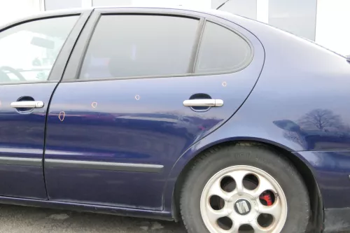 Seat Leon Toledo 1M Tür hinten links Fahrerseite blau LB5N - ohne Anbauteile