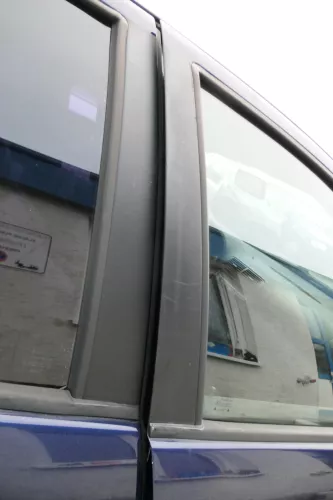 Seat Leon Toledo 1M Tür vorne rechts Beifahrertür blau LB5N -ohne Anbauteile (163162)