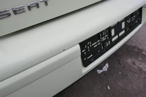 Seat Arosa 6H Stoßstange hinten gelb grün Facelift Heckstoßstange (evtl. LS6G ) (163284)