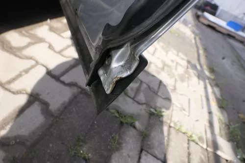 VW Passat 3B 3BG 3B6 Kombi Avant Tür hinten rechts mit Scheibe grau silber LA7W (163303)