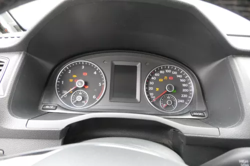 VW Touran Caddy 2K Tacho Tachometer Kombiinstrument 49.000km 2K5920876A TDI (163354)