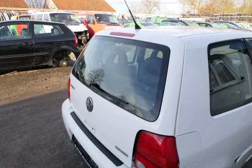 VW Lupo 6X Heckklappe Klappe Kofferraumklappe Scheibe weiß LB9A ohneAnbautei (163778)