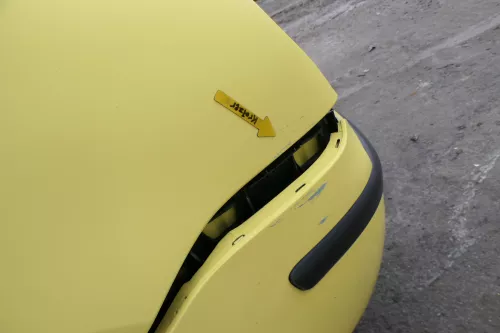 VW Polo 9N Kotflügel vorne rechts gelb LD1B bis ca.Bj.2004 - Rost (163790)