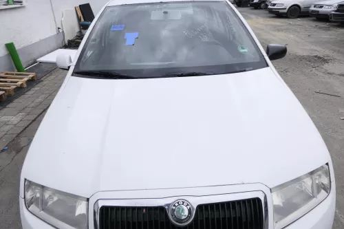 Skoda Fabia 6Y Motorhaube Klappe vorne weiß LF9E mit Grill vorn