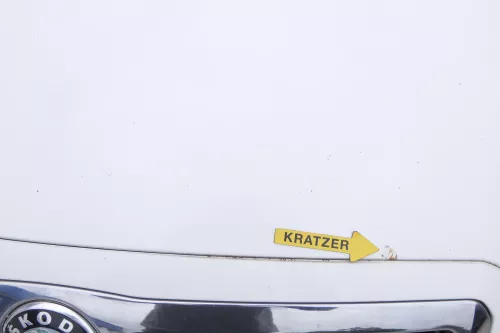 Skoda Fabia 6Y Motorhaube Klappe vorne weiß LF9E mit Grill vorn (164153)