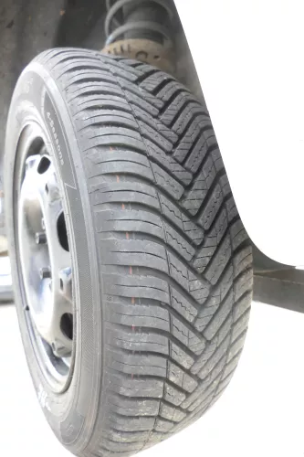 Polo 6R 9N Ibiza Felgen 185/60 R14 82T Allwetter M+S 6jx15 ET43 Reifen 4-7mm (164175)