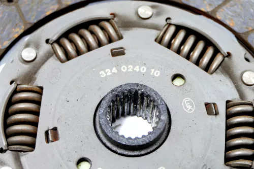 Audi A6 4B A4 Schwungrad Kupplung Zweimassenschwungrad 2,5 TDI BDG BDH AYM BFC (164225)